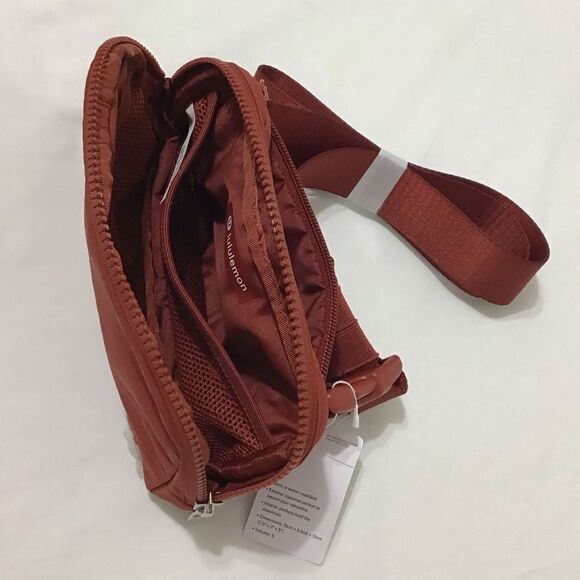 Lululemon Athletica Everywhere Belt Bag 1L - Terra Orange - Picture 4 of 8